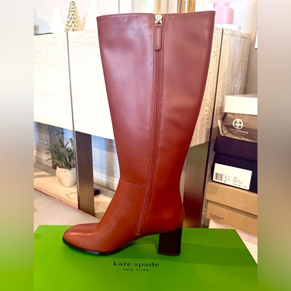 🚨KATE SPADE♠️ Women’s Aimee Tall Shaft Chestnut Heeled Boots| Brown SZ. 8 NWB - Picture 2 of 4